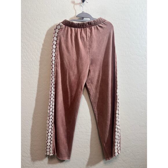 Jher Mineral Wash Pink Light Mauve Floral Daisey Lace Crochet Athleisure Set - Picture 2 of 7